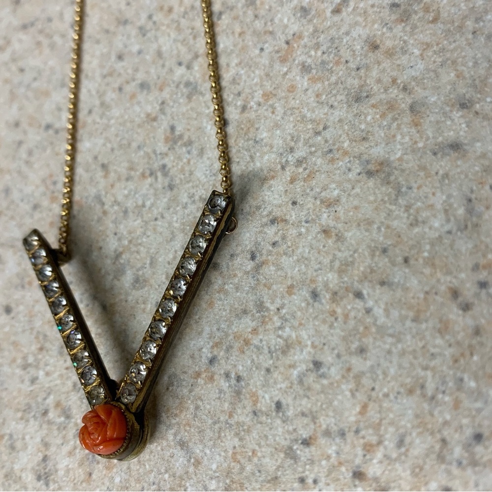 NWT Elva Fields Vintage Coral & Rhinestone Pin Necklace